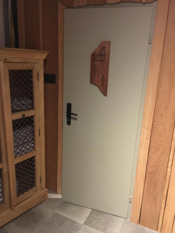 Bois & Repos Bed & Breakfast Малмеди Екстериор снимка